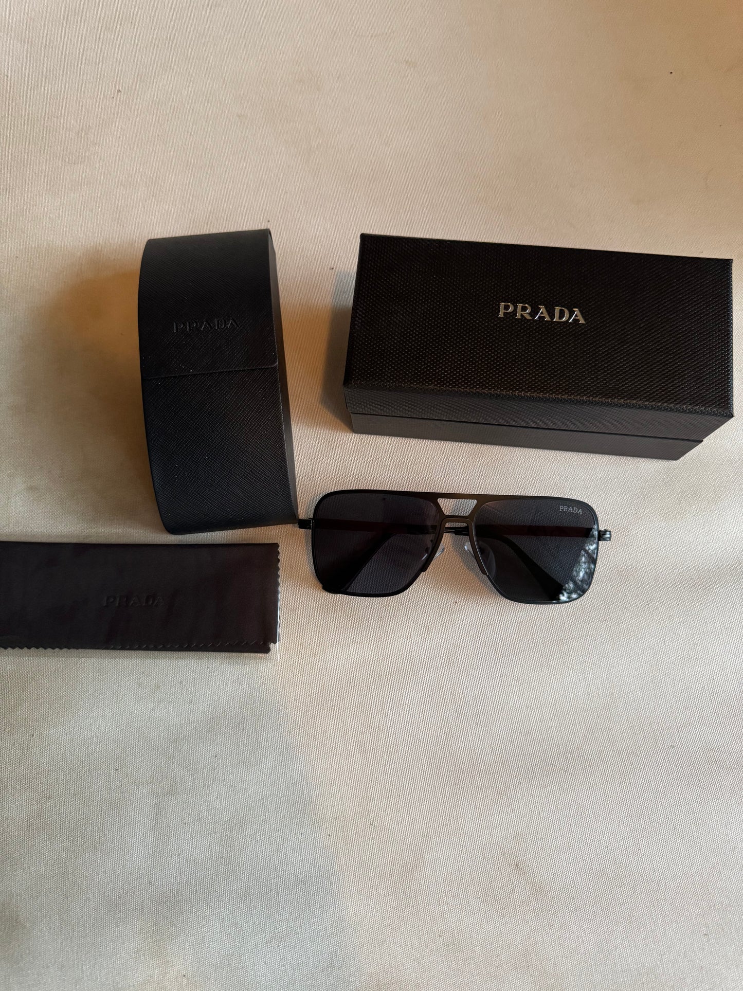 DESIGNER SUNGLASSES(PHYSICAL PRODUCT)