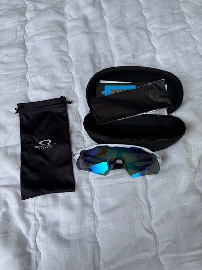 OAKLEY SUNGLASSES(PHYSICAL PRODUCT)